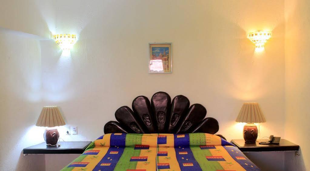 Suites Plaza Del Rio - Family Hotel Malecon Centro Puerto Vallarta Buitenkant foto