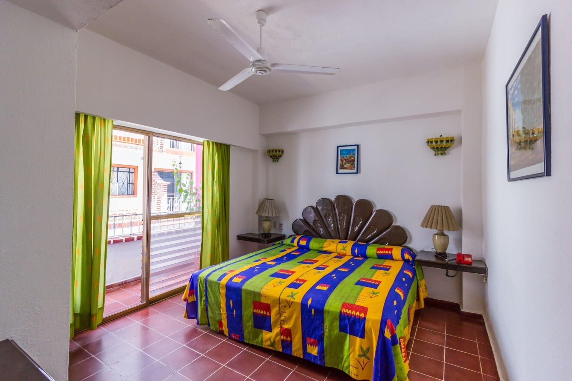Suites Plaza Del Rio - Family Hotel Malecon Centro Puerto Vallarta Buitenkant foto