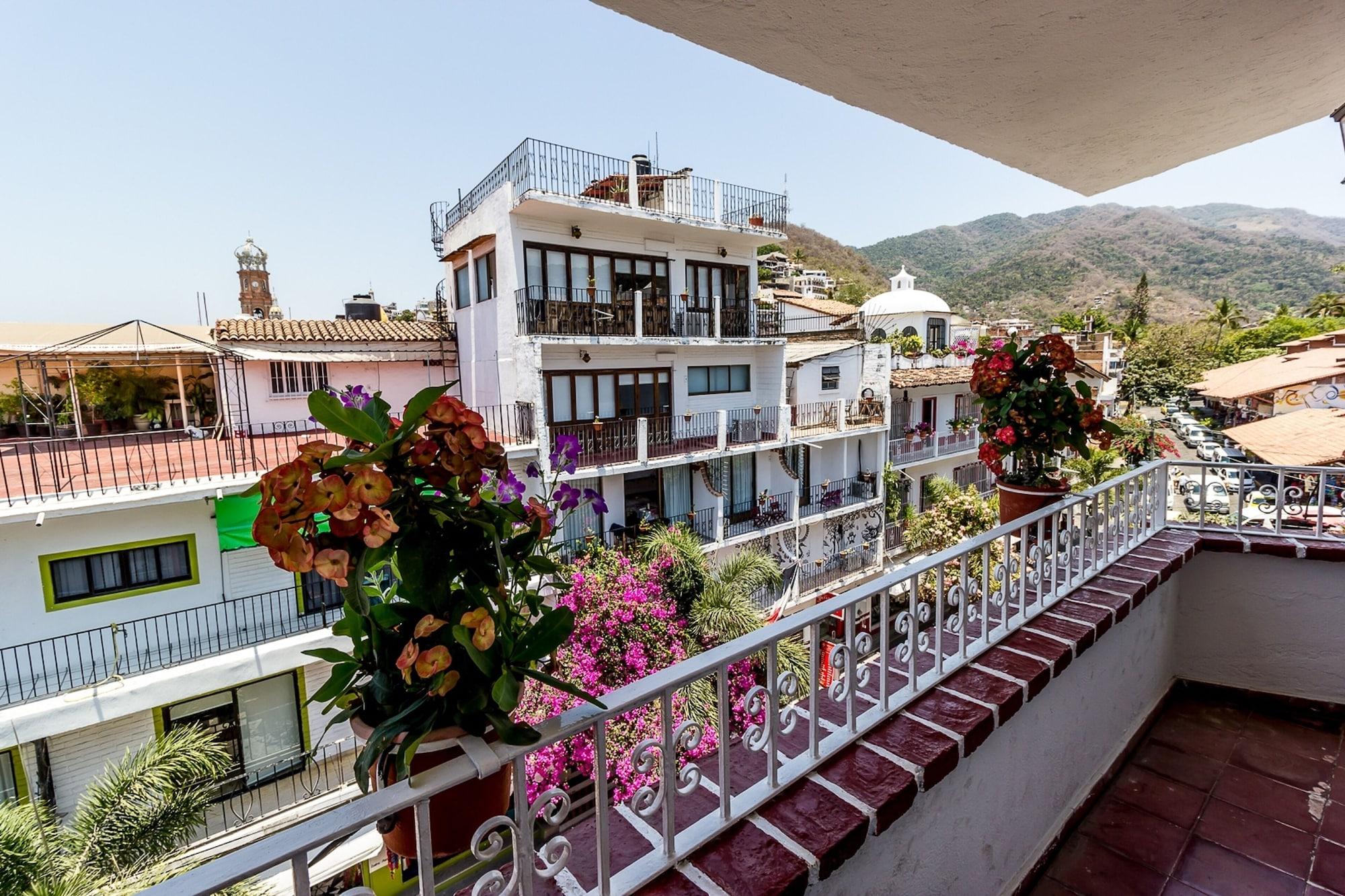 Suites Plaza Del Rio - Family Hotel Malecon Centro Puerto Vallarta Buitenkant foto