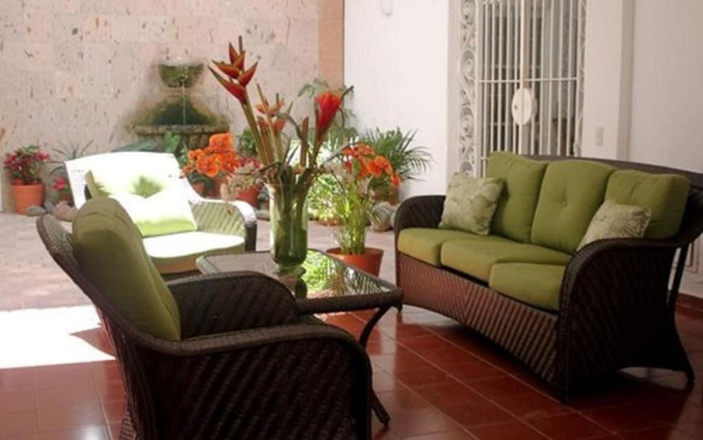 Suites Plaza Del Rio - Family Hotel Malecon Centro Puerto Vallarta Buitenkant foto