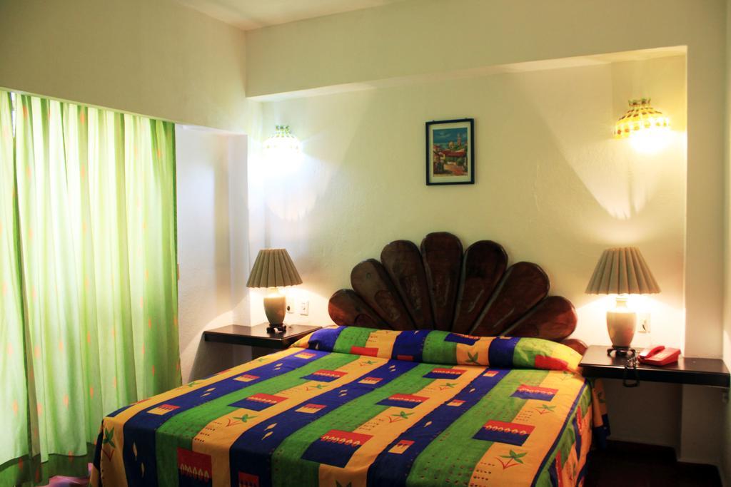 Suites Plaza Del Rio - Family Hotel Malecon Centro Puerto Vallarta Buitenkant foto